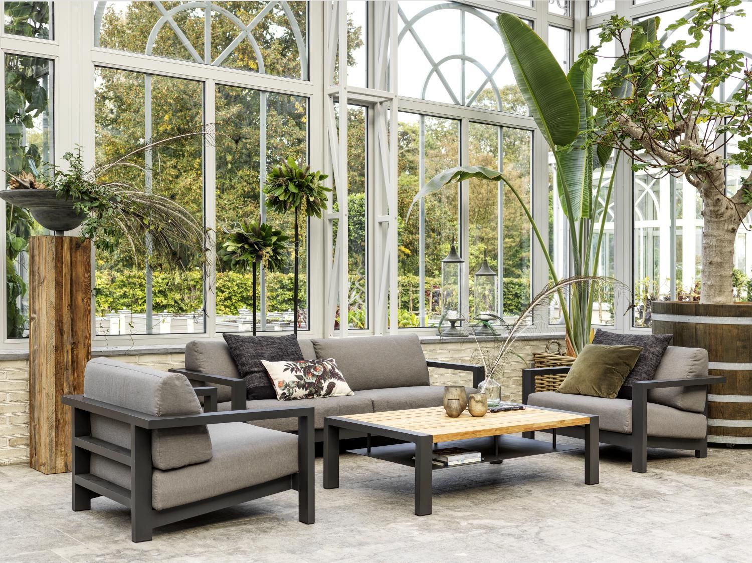 Amesdale loungegrupp inkl soffbord 