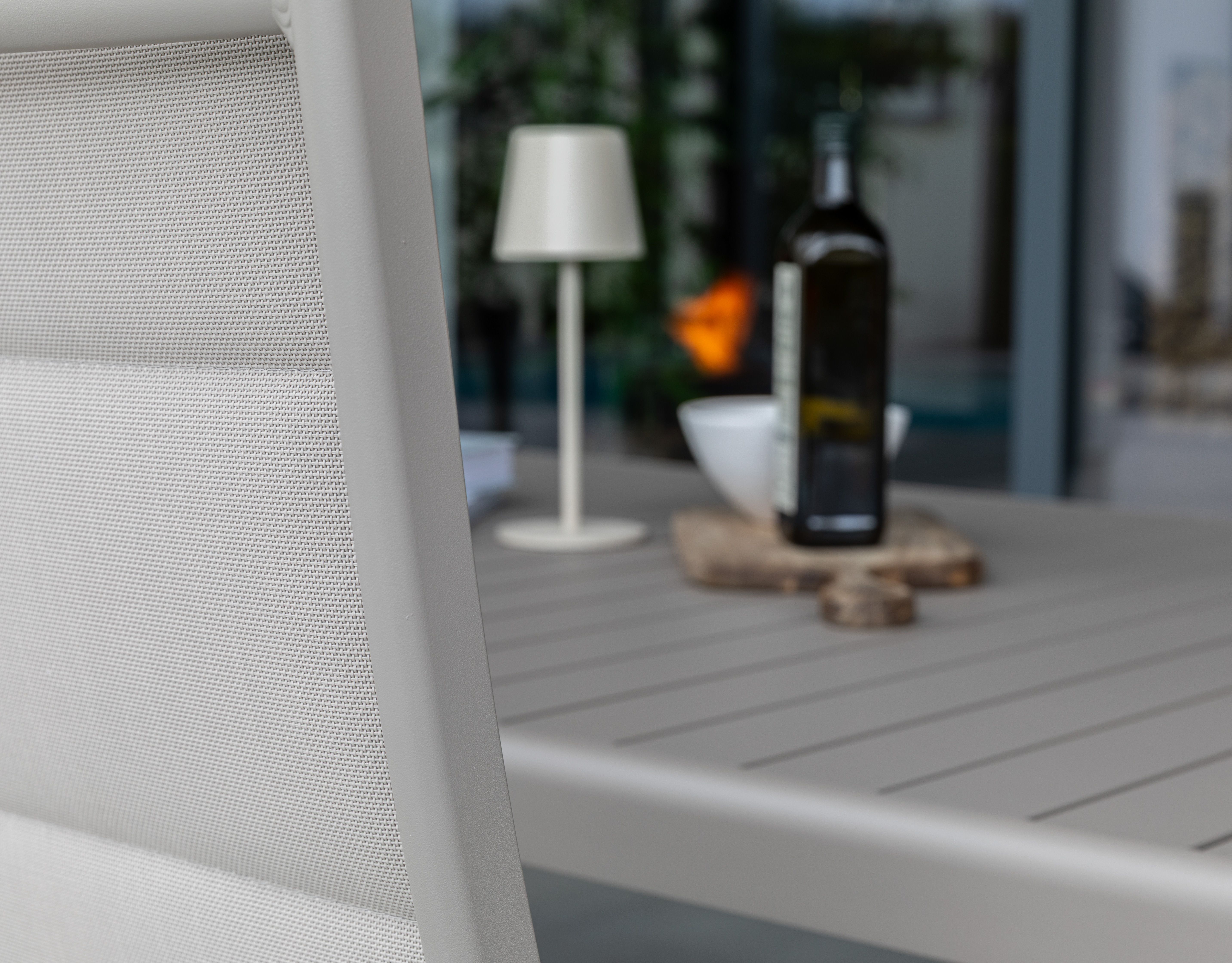 Le graisse matgrupp 200cm med le graisse positionsstol beige
